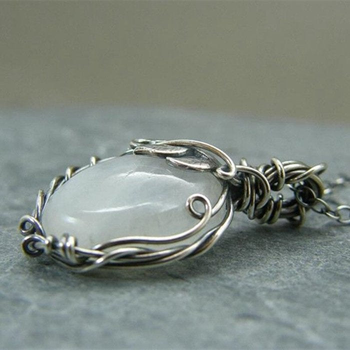 Vintage White Moonstone Retro Silver Necklace