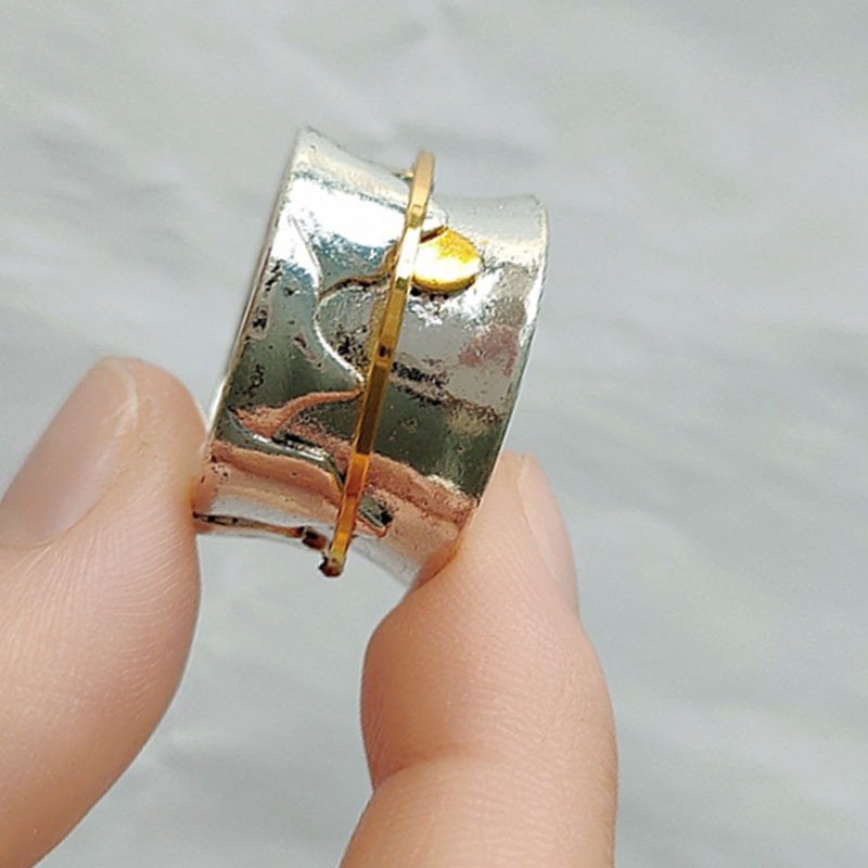 Retro Wide Mountain Peak Two-Tone Spinner Ring