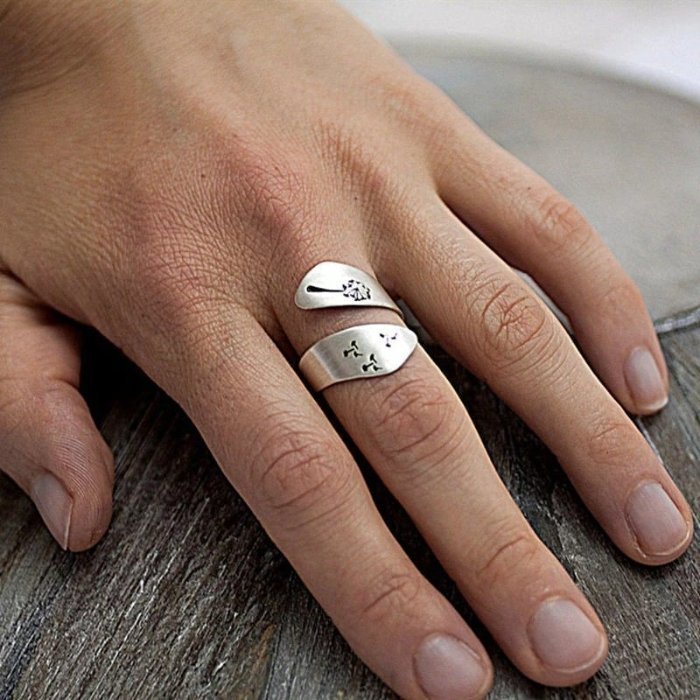 Silver Carved Engraving Dandelion Open Ring