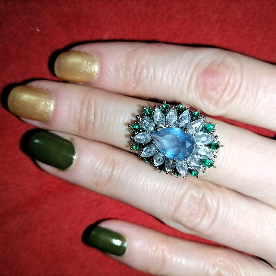 25mm Pear Cut Blue Water Drop Emerald Topaz Flower Ring