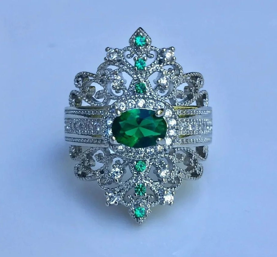 Vintage Emerald Green Art Deco Ring | Regal Royal Aesthetic