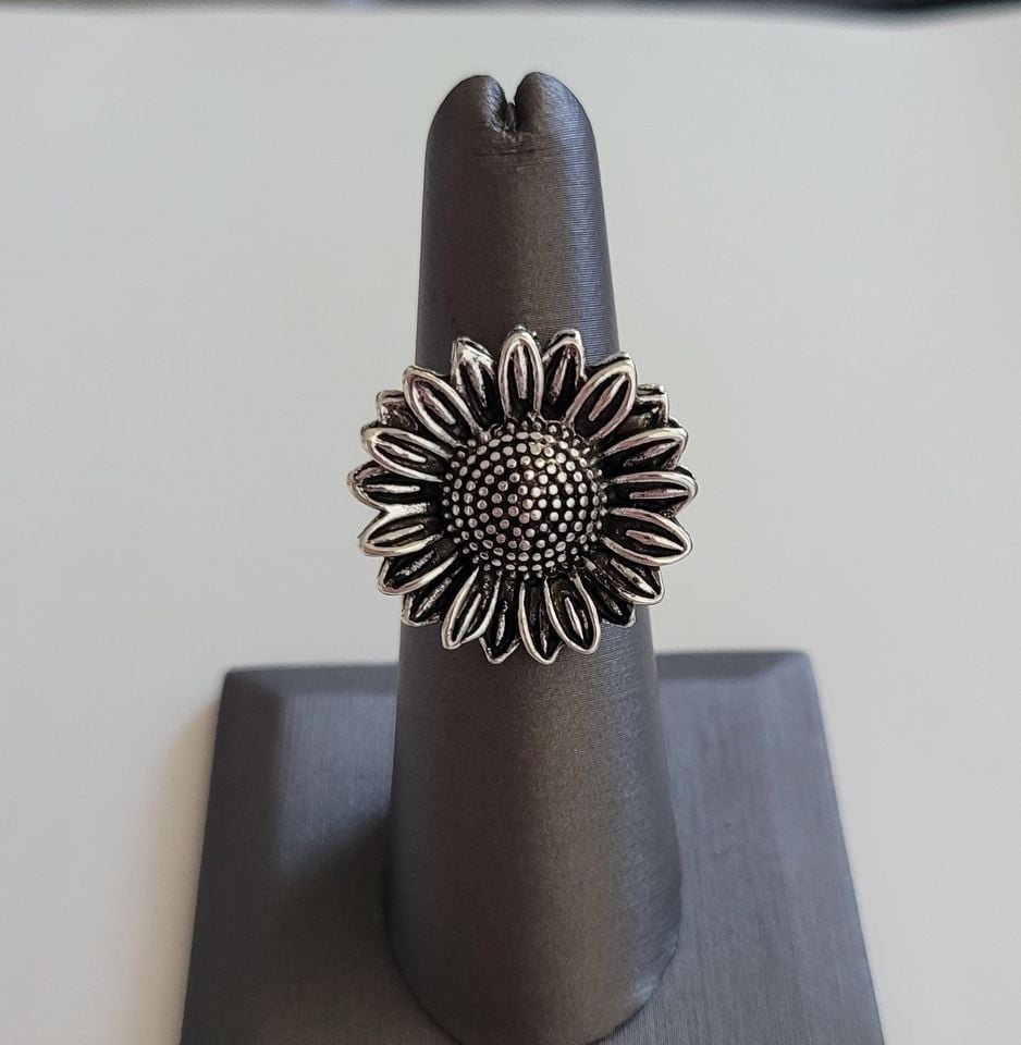 Big 24mm Retro Sunflower Literary Daisy Flower Silver Ring