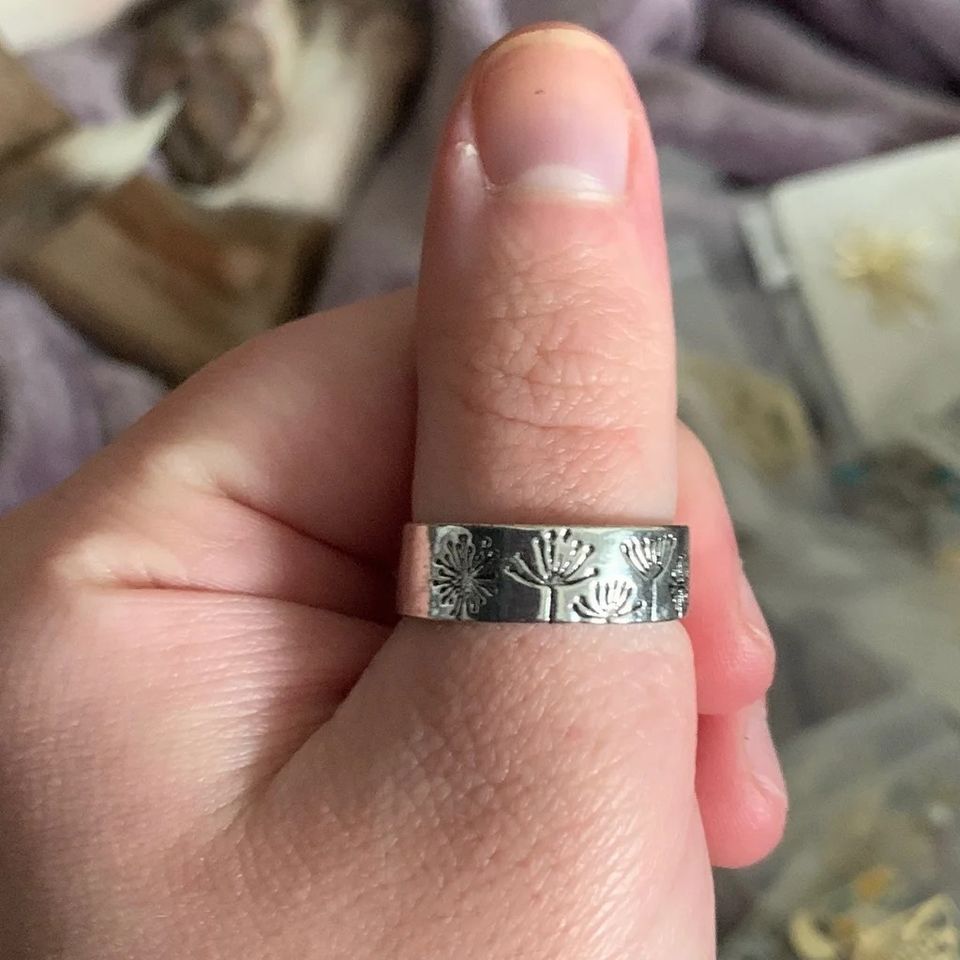 925 Sterling Silver Engraved Dandelion Ring