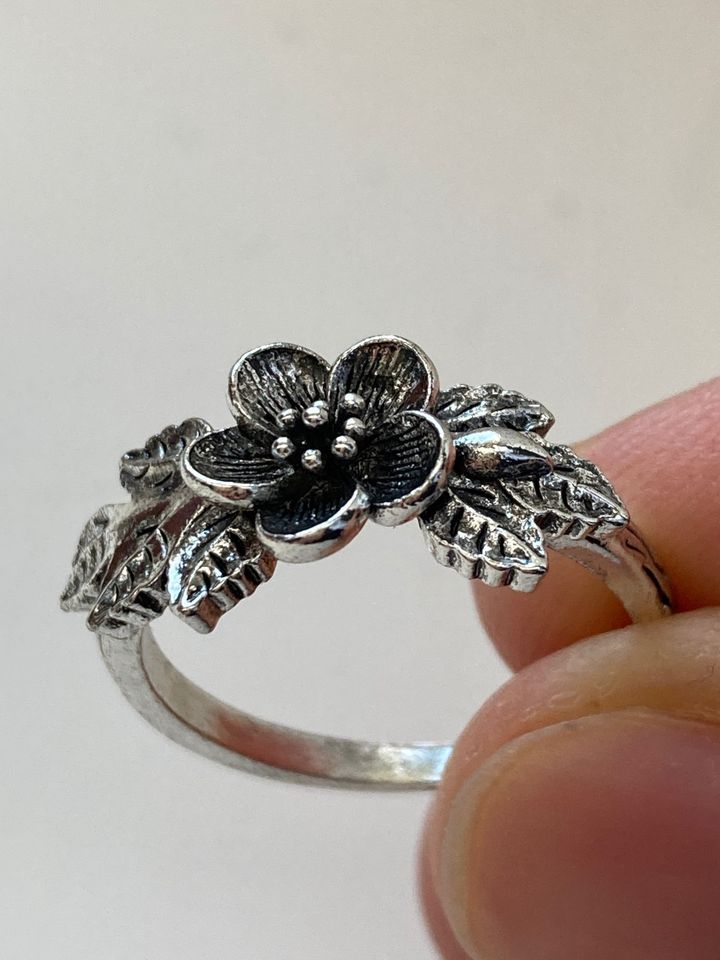 Vintage Rose Flower Leaf Retro Silver Ring