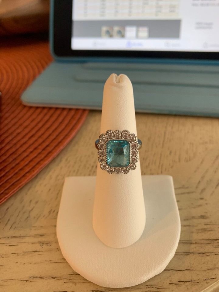 Elegant Inlaid Blue Aquamarine Rhinestone Silver Ring