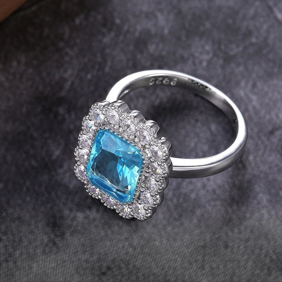 Elegant Inlaid Blue Aquamarine Rhinestone Silver Ring