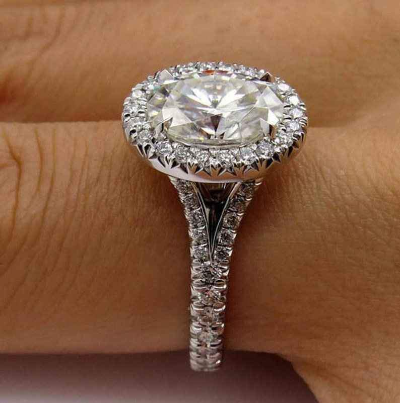 Stunning White Oval Halo Moissanite Silver Engagement Ring