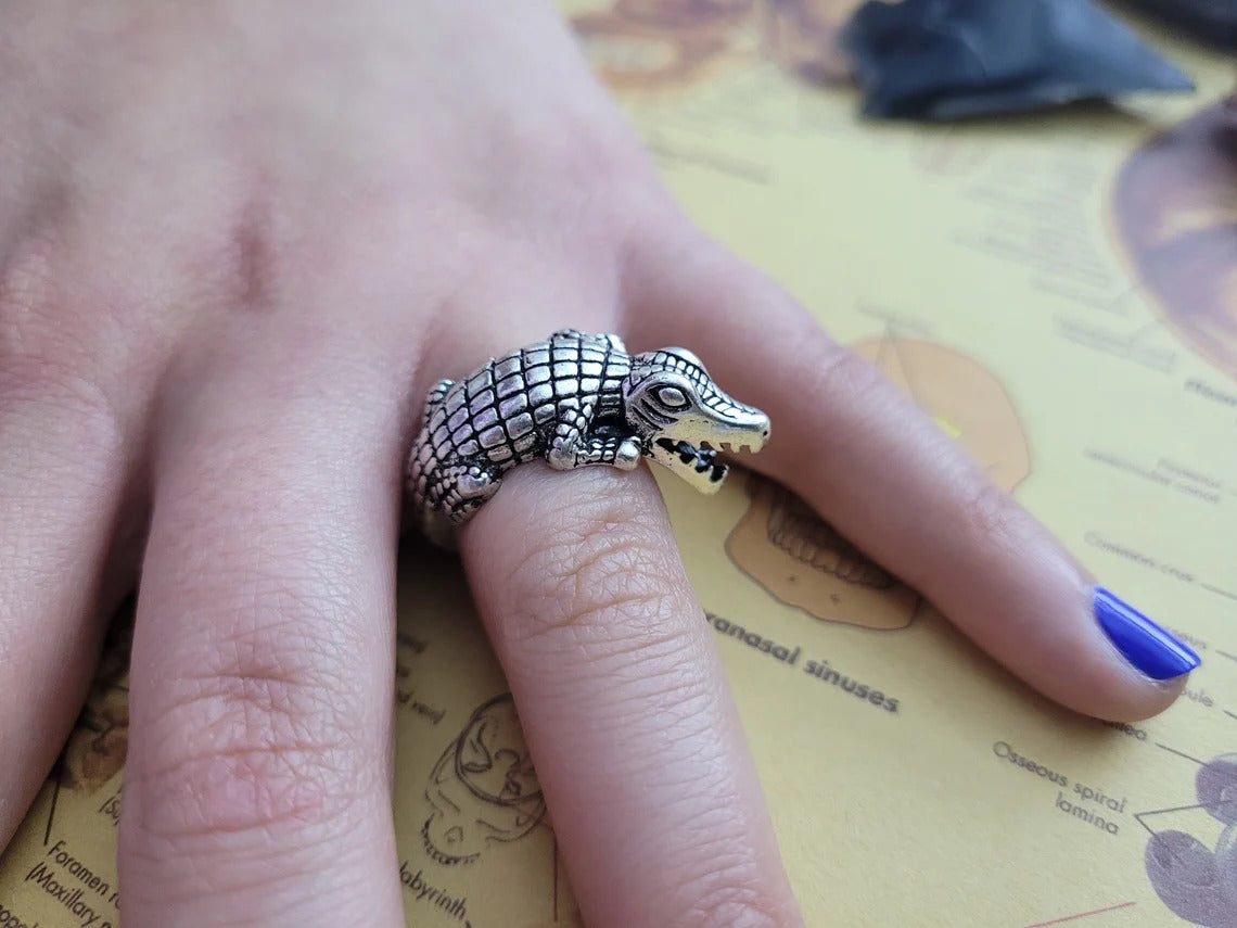 Retro Crocodile Alligator Silver Animal Biker Ring