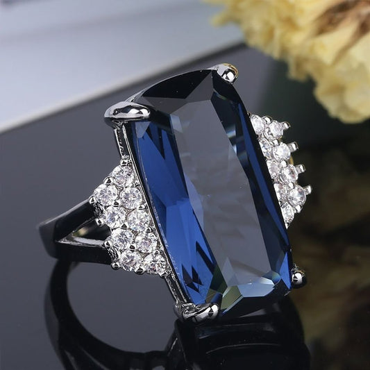 Huge Royal Aristocrat 2CT Blue Topaz Silver Art Filigree Ring