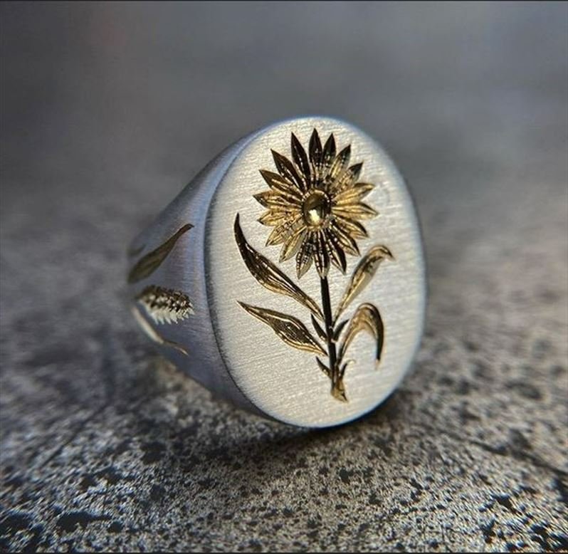 925 Sterling Silver Carved Gold Sunflower Engraved Signet Ring