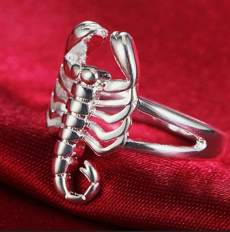 925 Sterling Silver Retro Hollow Scorpion Ring