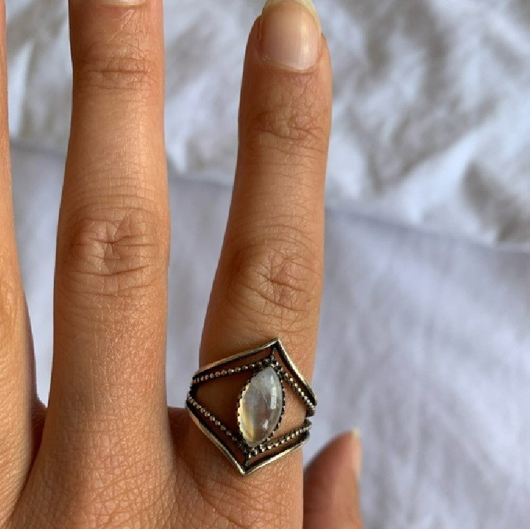 Retro Moonstone Horse Eye Water Drop Vintage Silver Ring
