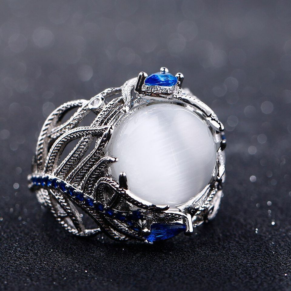 Vintage White Opal Cat Eye Hollow Silver Ring