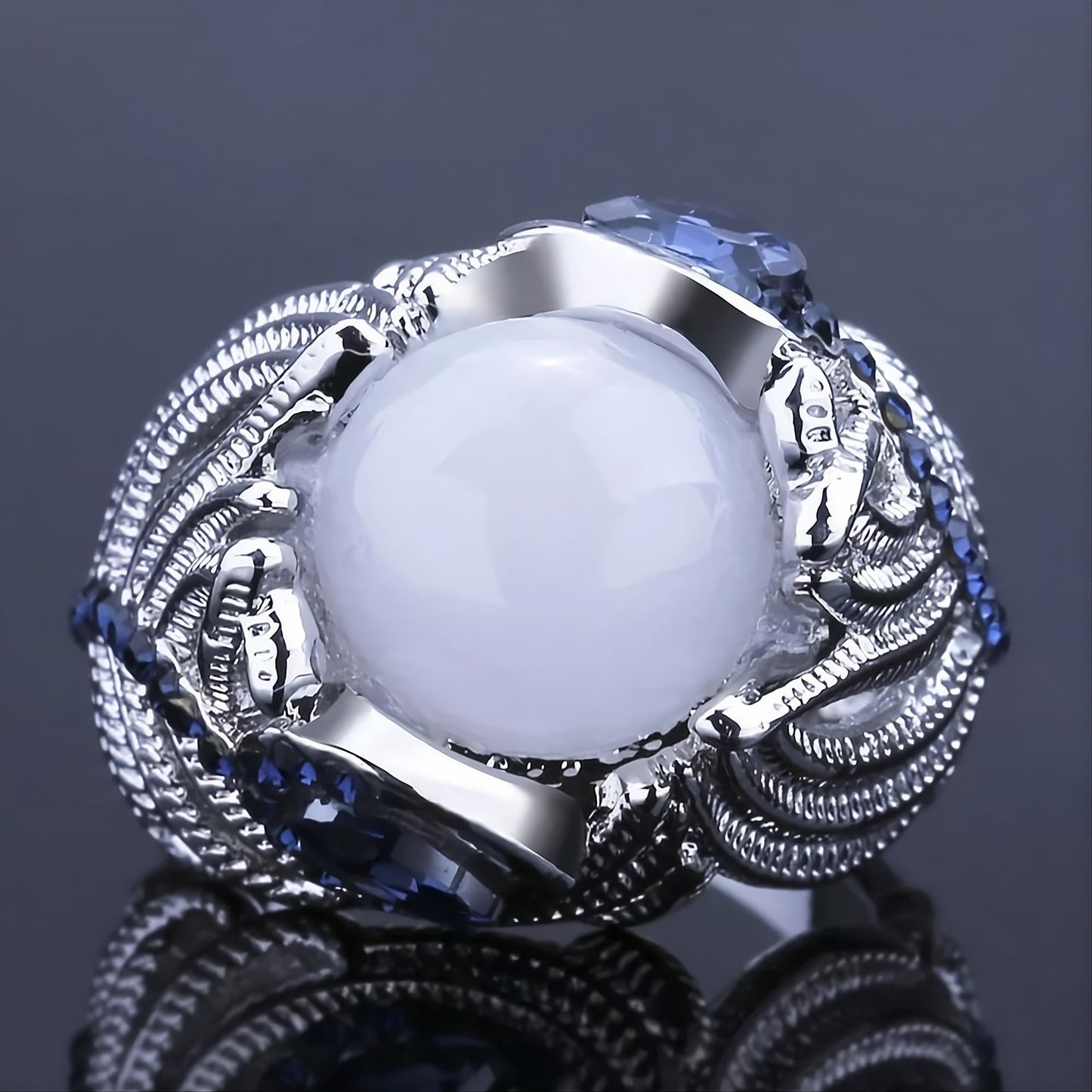 Vintage White Opal Cat Eye Hollow Silver Ring