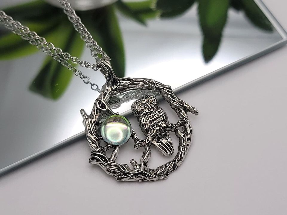 Vintage Wired Owl Handmade Moonstone Silver Necklace