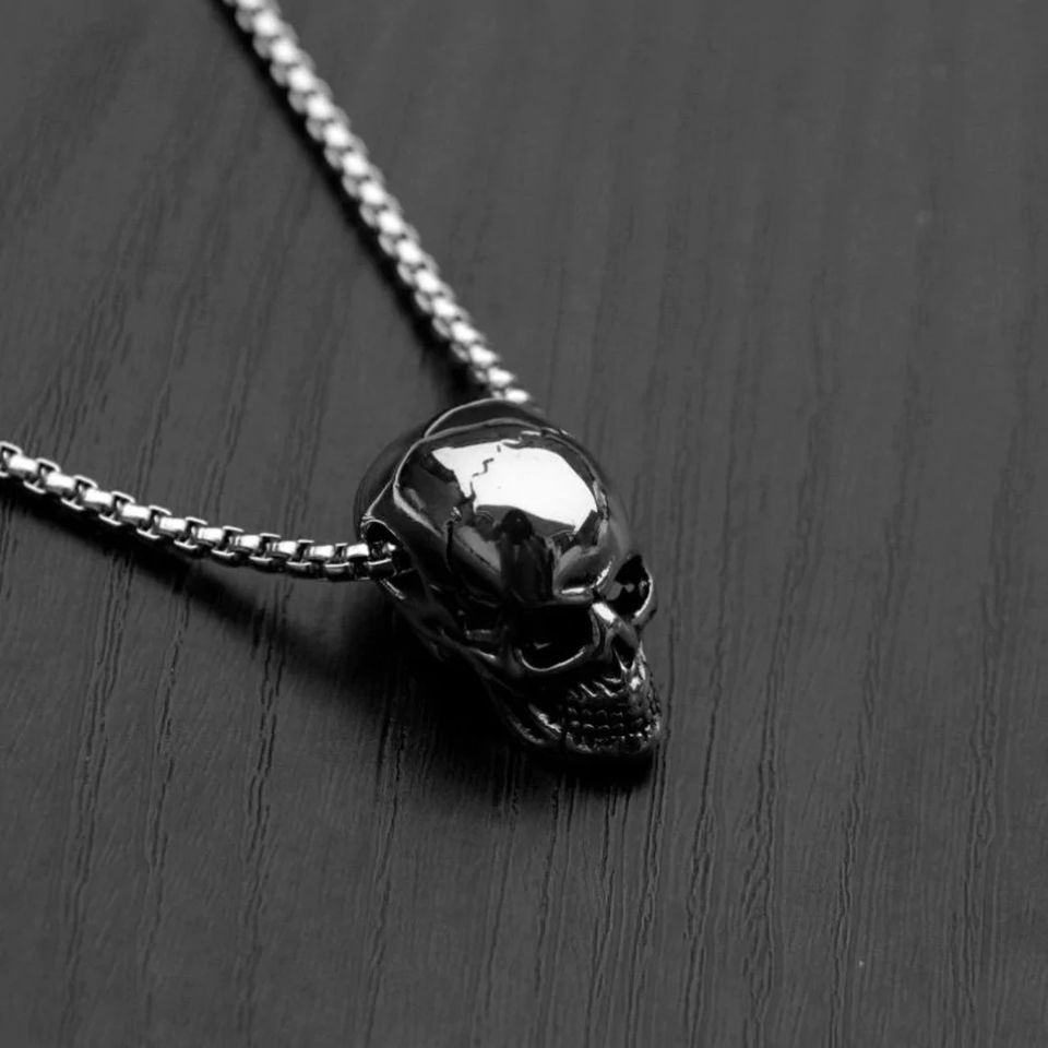 Men's Gothic Skull Pendant Silver Necklace & 24" Chain