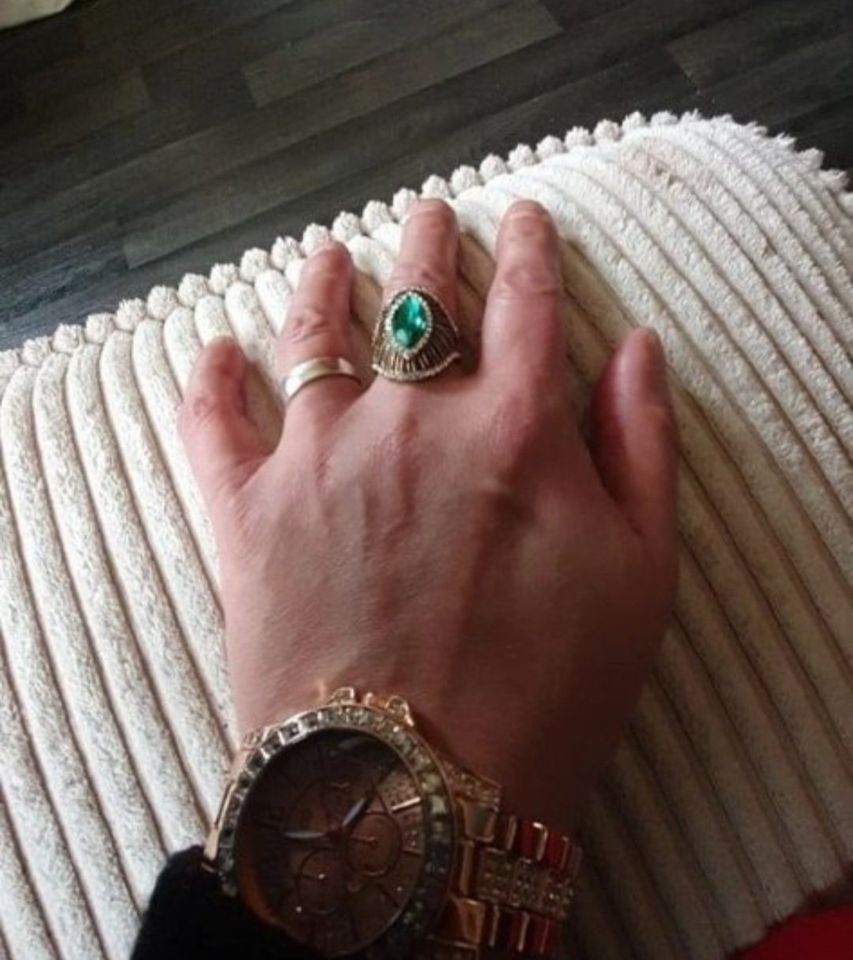 Green Marquise Crystal Black Enamel Antique Gold Ring