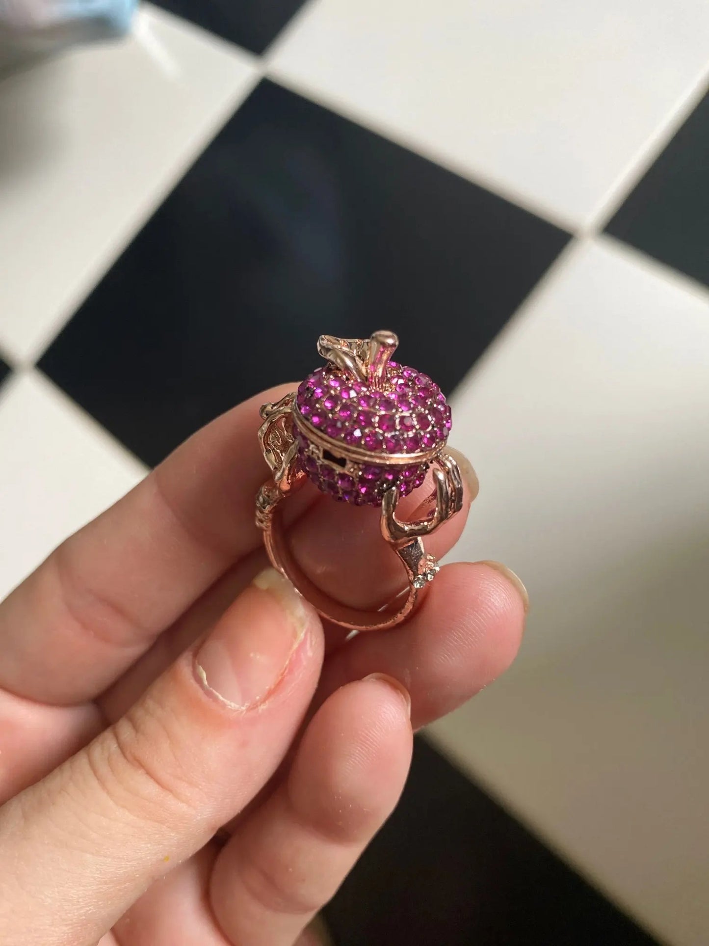 Opening Murder She Wrote Poison Apple Rose Gold Ring