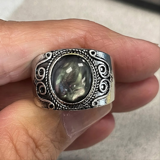 Vintage Iridescent Natural Labradorite Silver Ring
