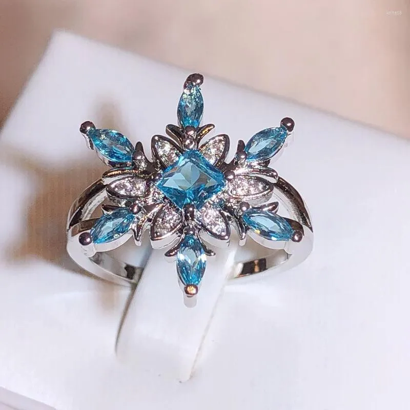 Elegant Blue & White Crystals Snowflake Silver Ring