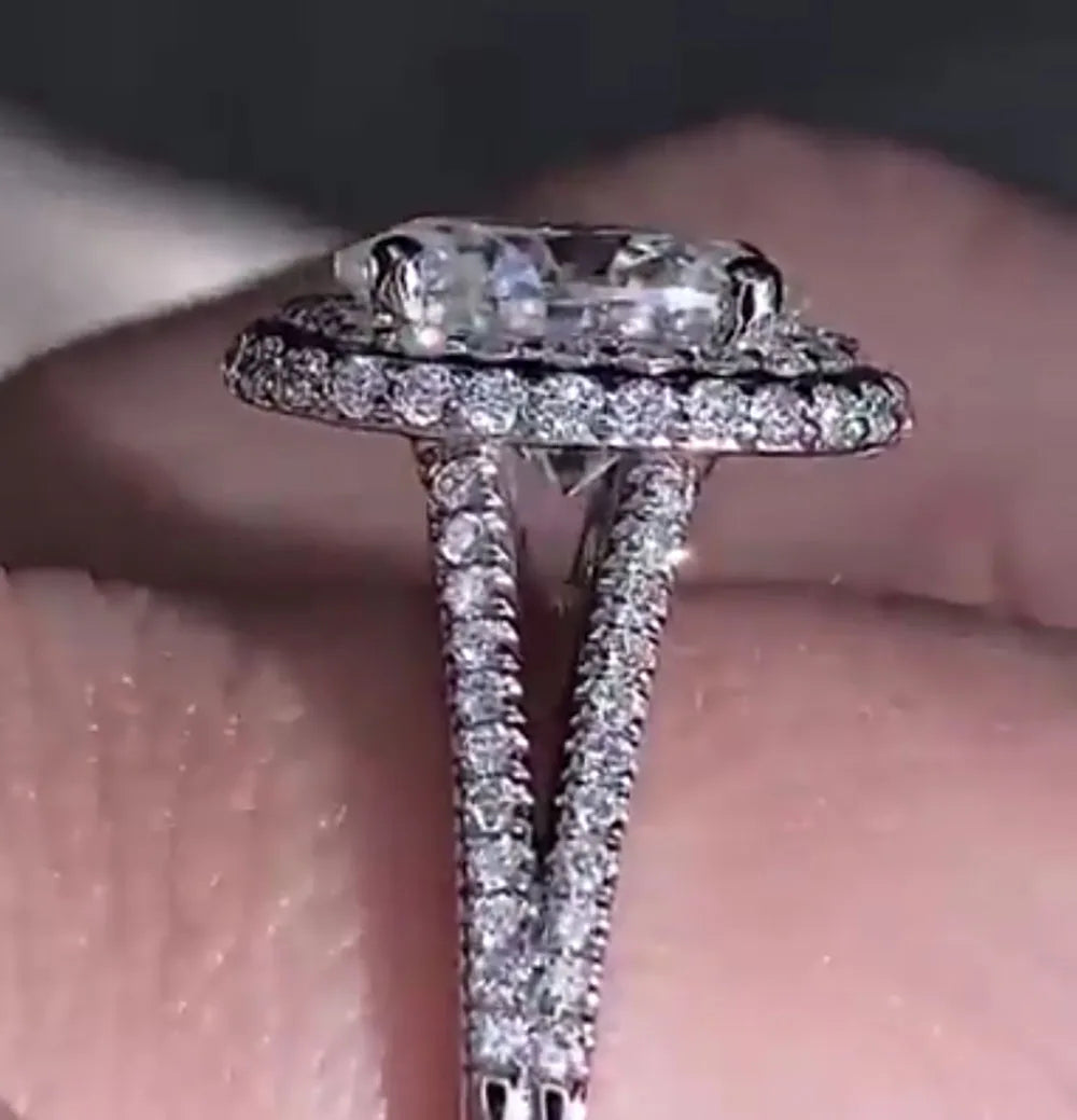 Stunning White Oval Halo Moissanite Silver Engagement Ring