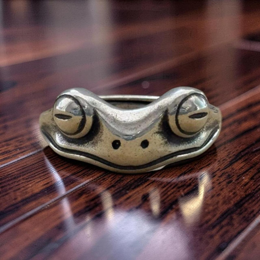Creative Frog Unique Silver Open Retro Ring