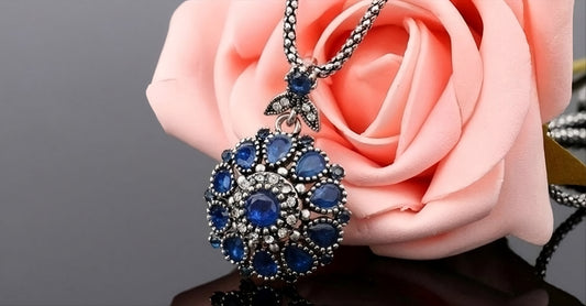 Vintage Tibetan Blue Resin Pendant Bohemian Necklace & Chain