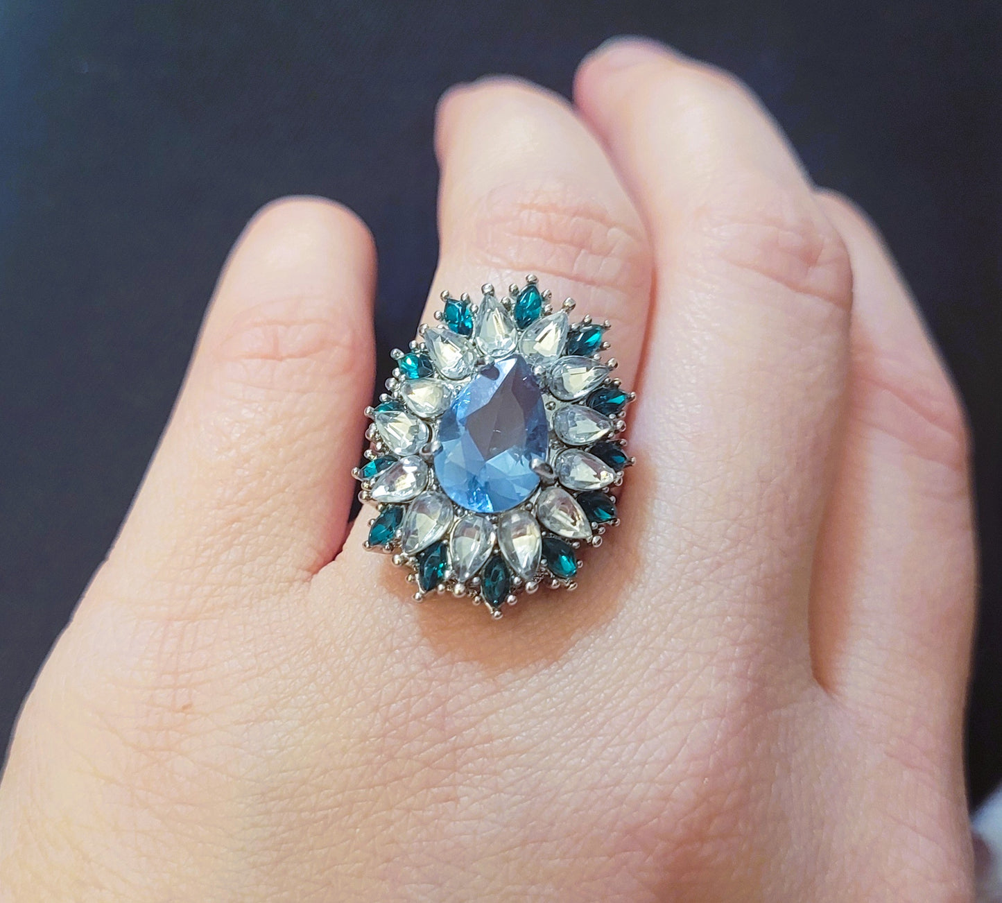 25mm Pear Cut Blue Water Drop Emerald Topaz Flower Ring