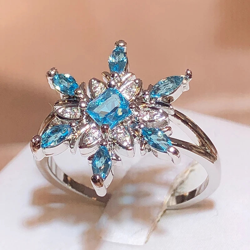 Elegant Blue & White Crystals Snowflake Silver Ring