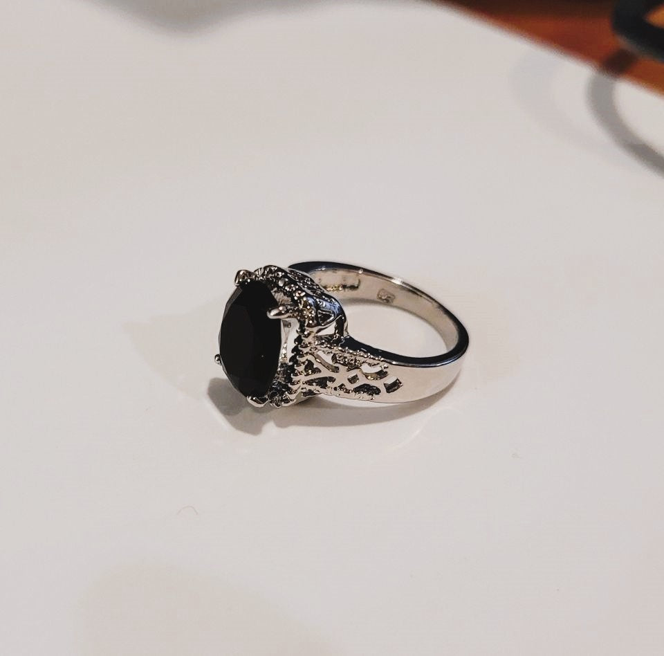 Hollow Out Oval Black Onyx Sterling Silver Ring