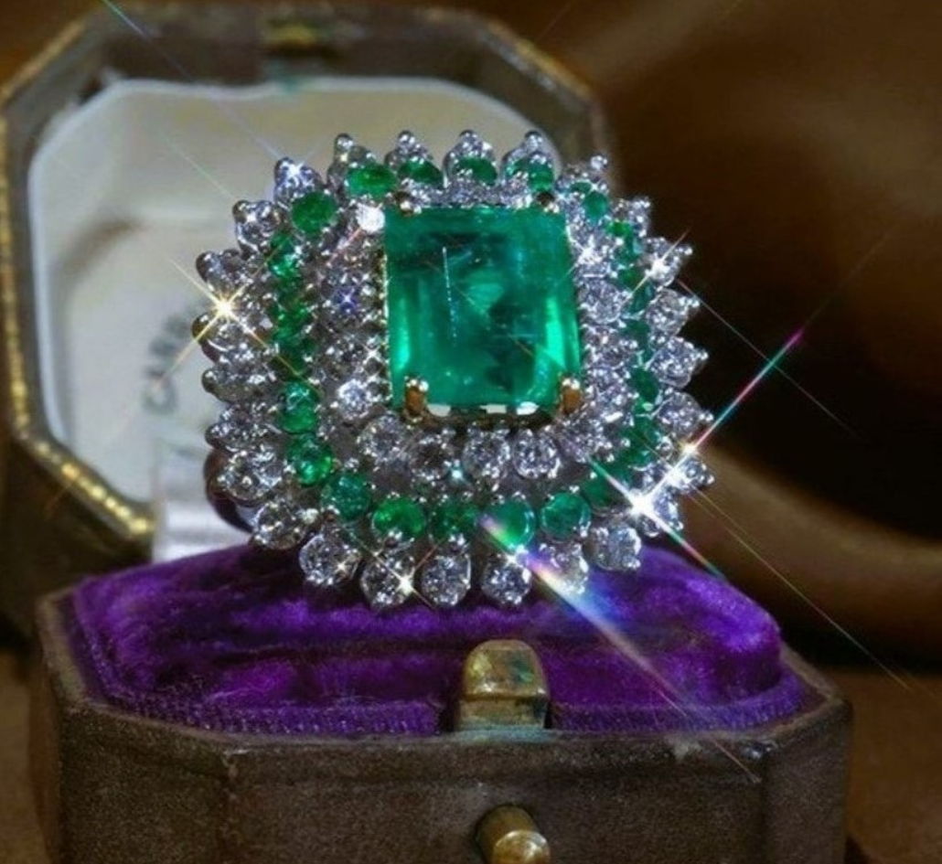 Vintage Emerald & White Sapphire Antique Silver Art Deco Ring