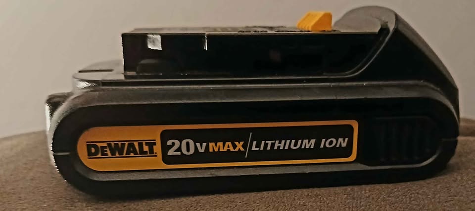 Dewalt 20V Max 1.5Ah Lithium Ion Battery