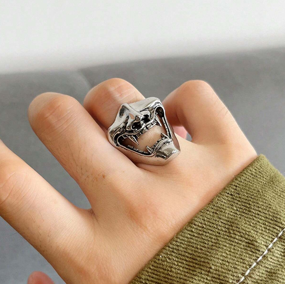 Men's Laughing Japanese Mask Open Mouth Silver Gothic Ring