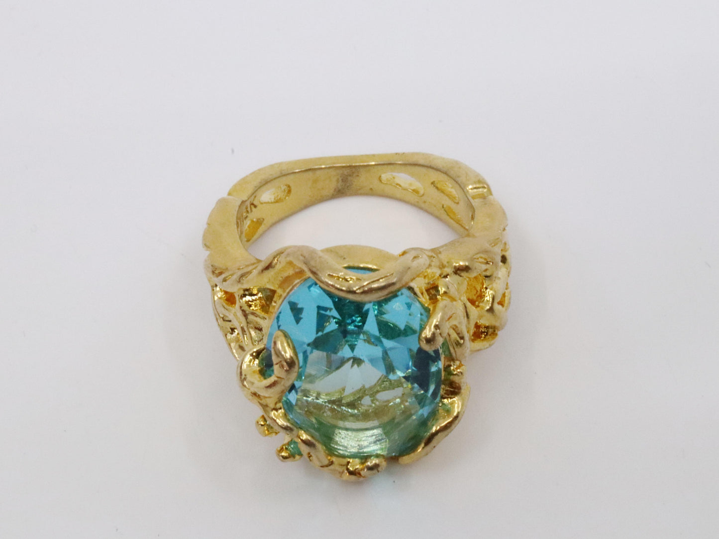 Cluster Hollowed Out Blue Crystal Gold Ring