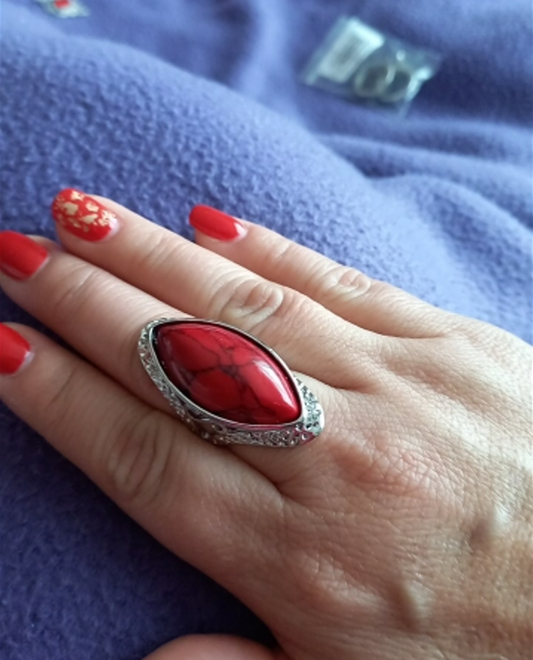 Natural Red 27mm Stone Hollow Antique Silver Ring