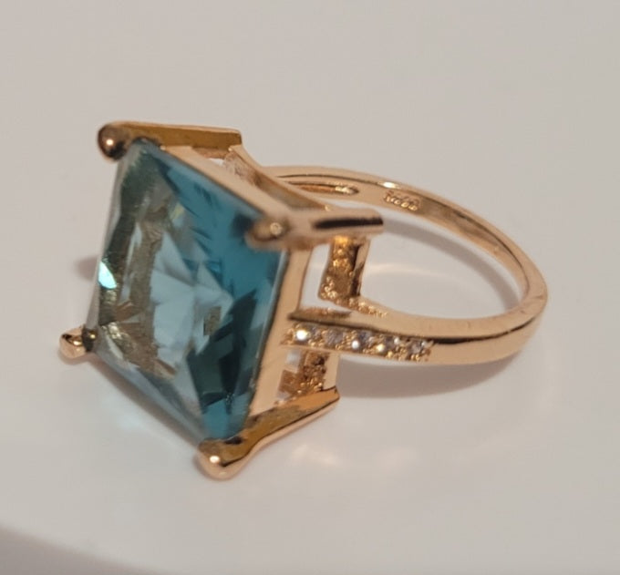 12mm Sterling Silver Filled Sea Blue Square Rhinestone Inlaid Ring