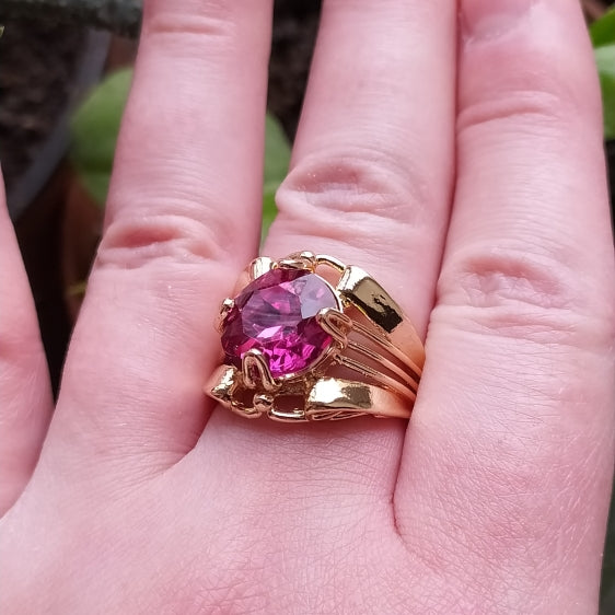 Crimson Throne Magenta Fire Gold Cocktail Ring
