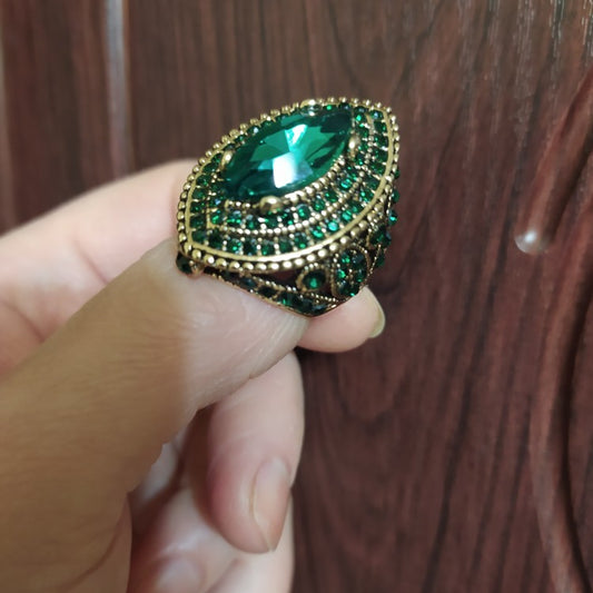 Vintage Bulgaria Green Marquise Antique Gold Ethnic Ring