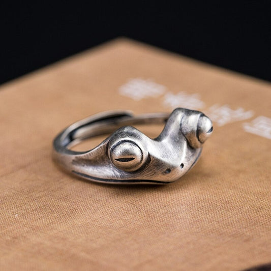 Creative Frog Unique Silver Open Retro Ring