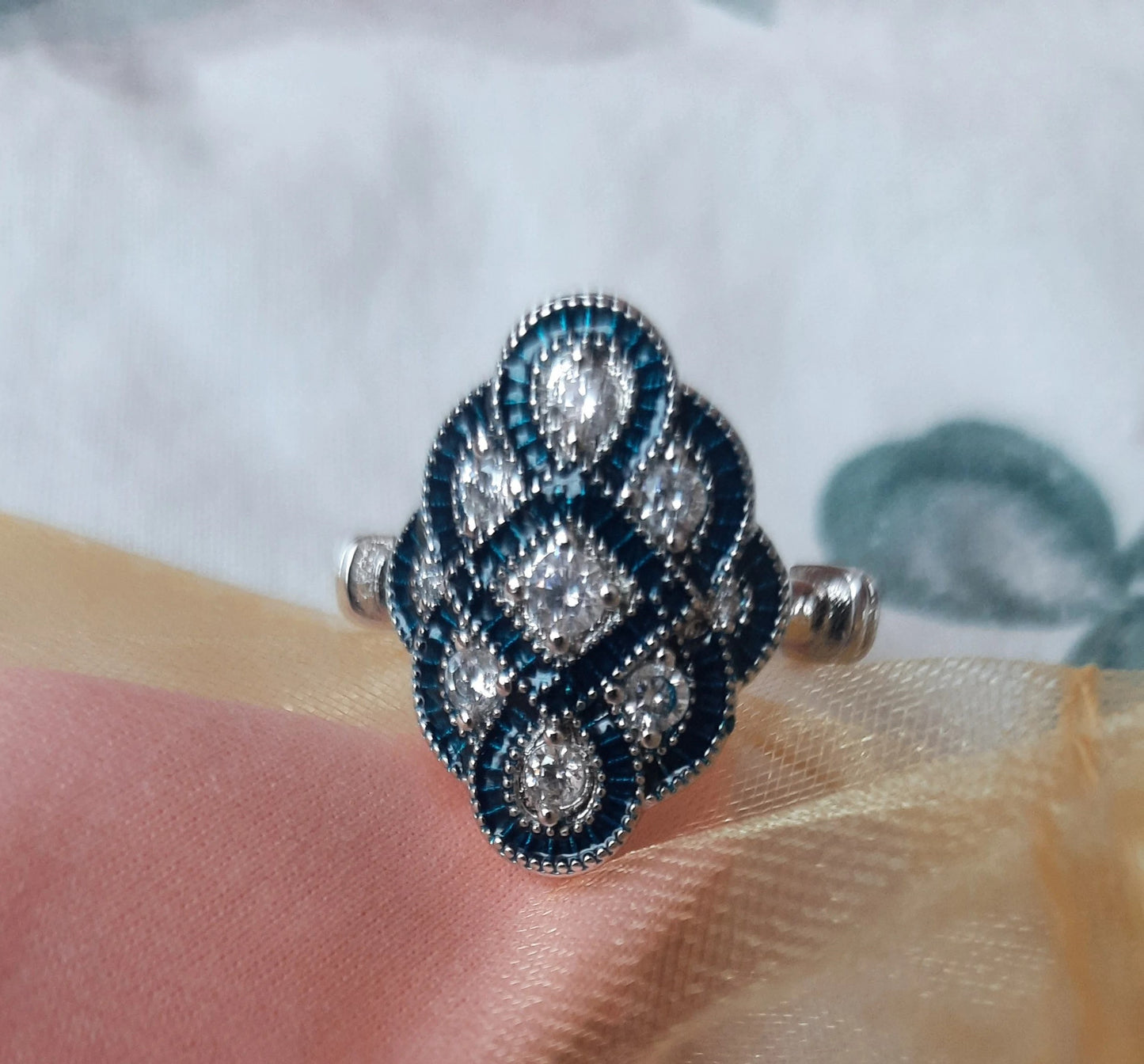 Vintage Retro Blue Rhinestone Silver Art Deco Ring