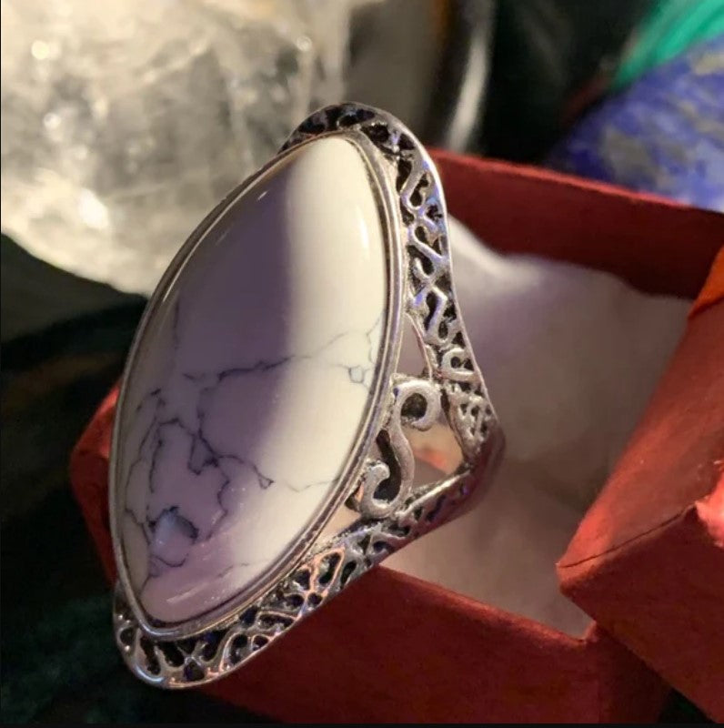 Natural White 27mm Stone Hollow Antique Silver Ring