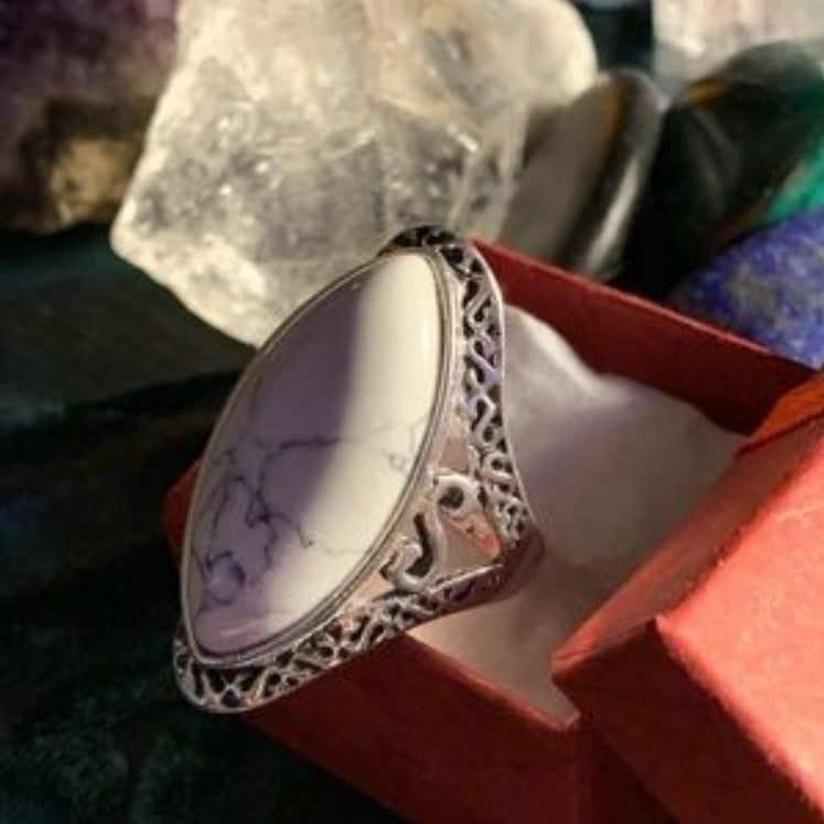 Natural White 27mm Stone Hollow Antique Silver Ring