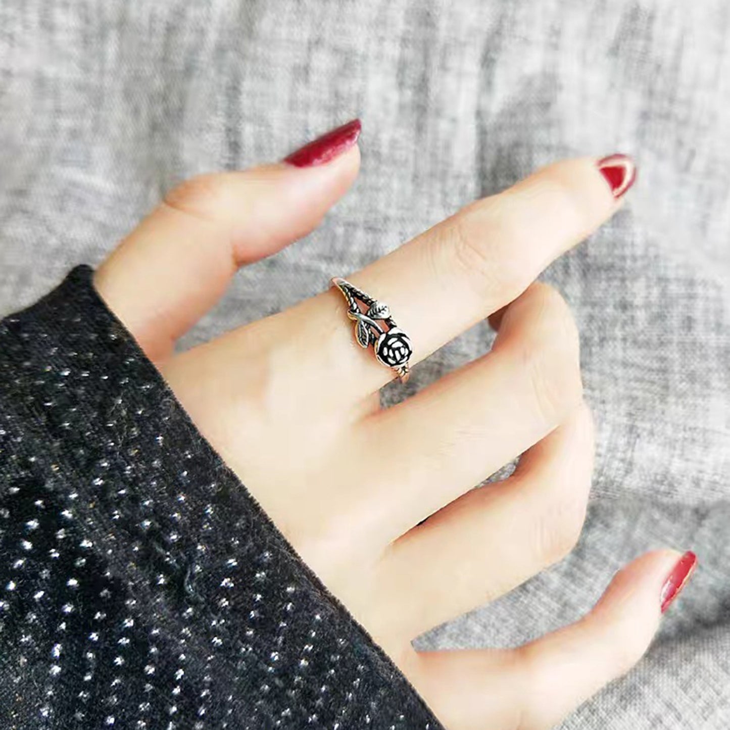Vintage Silver Rose Flower Cocktail Ring