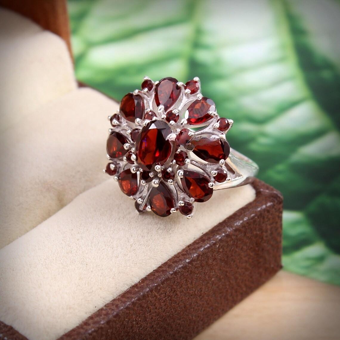 Vintage Dark Red Garnet Silver Faceted Flower Ring