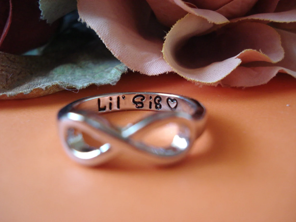 2Pcs Endless Love Infinity Sisters Big Sis Lil Sis Ring Set