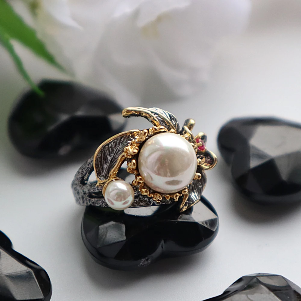 Artistic Round White Pearl Bohemia Black Leaf Flower Ring