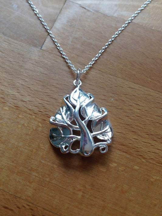 925 Sterling Silver Classic Leaf Pendant Necklace & Chain