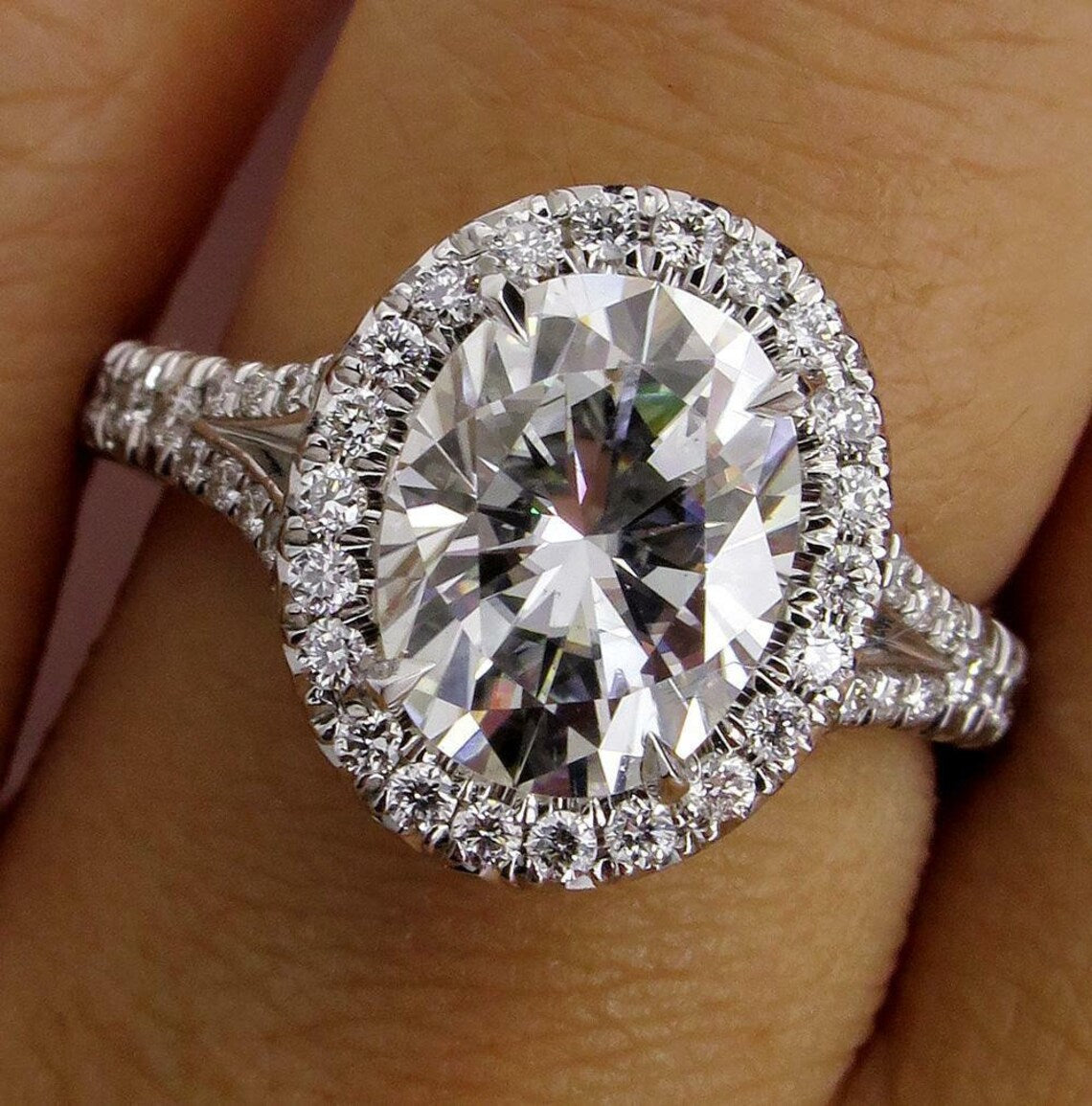 Stunning White Oval Halo Moissanite Silver Engagement Ring