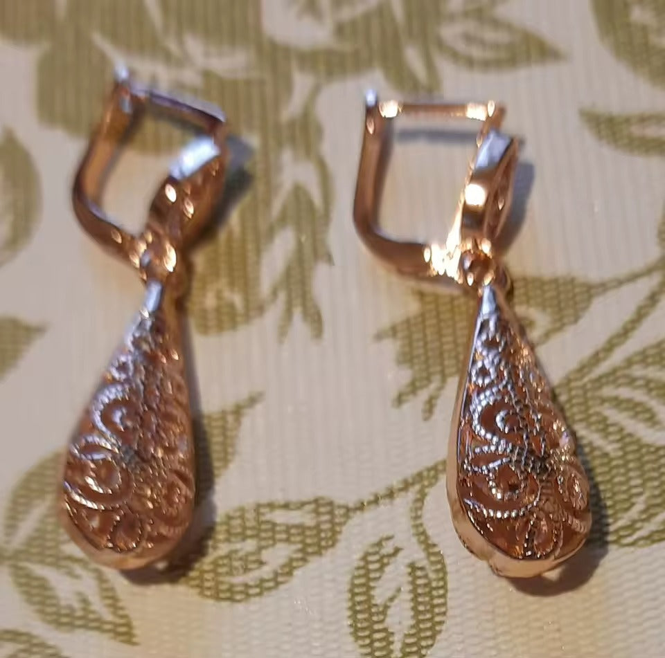 Hollow Teardrop Pear Rose Gold Earrings