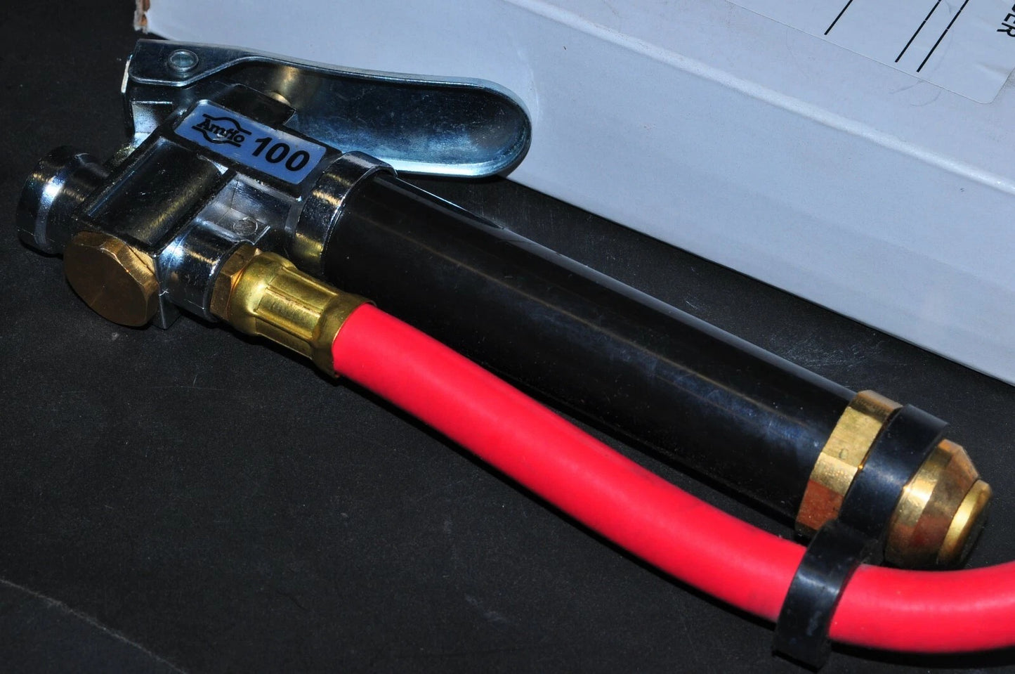 Amflo 101 Inflator Gauge, HD, Swivel Dual Foot Chuck Solid brass bar cali 120PSI